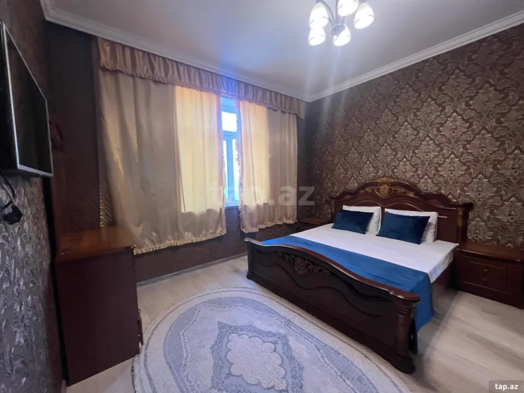 Satılır 4 otaqlı həyət evi