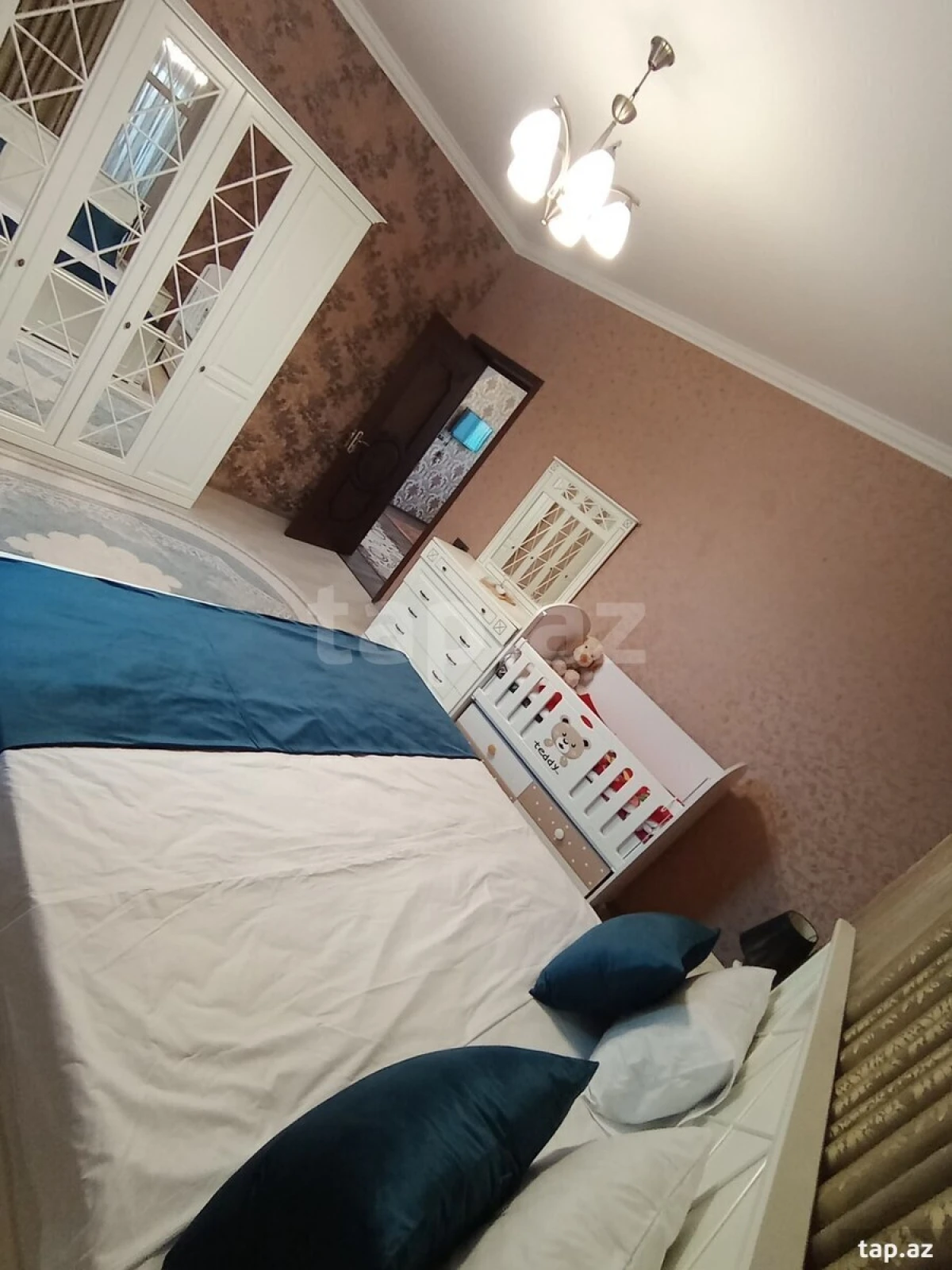 Satılır 4 otaqlı həyət evi