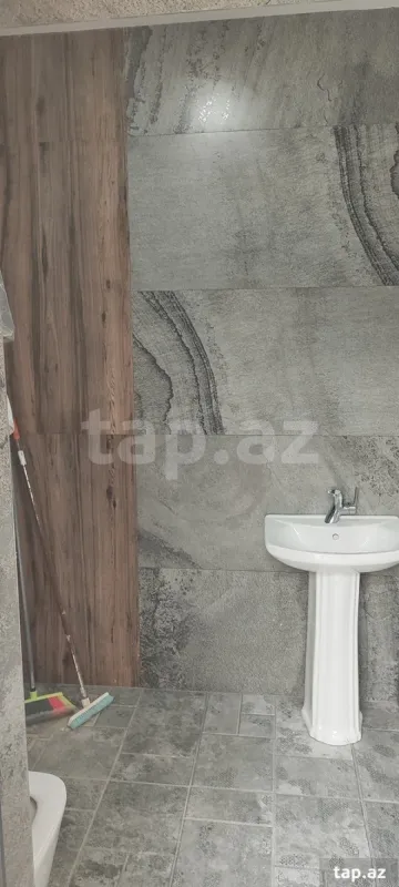 Satılır 5 otaqlı həyət evi