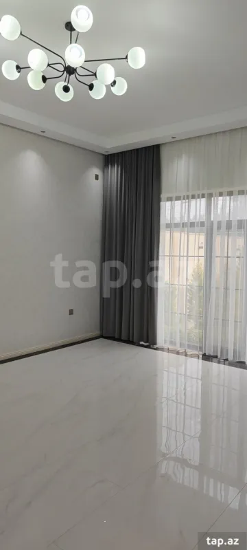 Satılır 5 otaqlı həyət evi