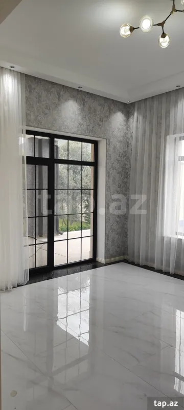 Satılır 5 otaqlı həyət evi