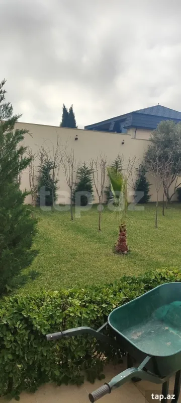 Satılır 5 otaqlı həyət evi