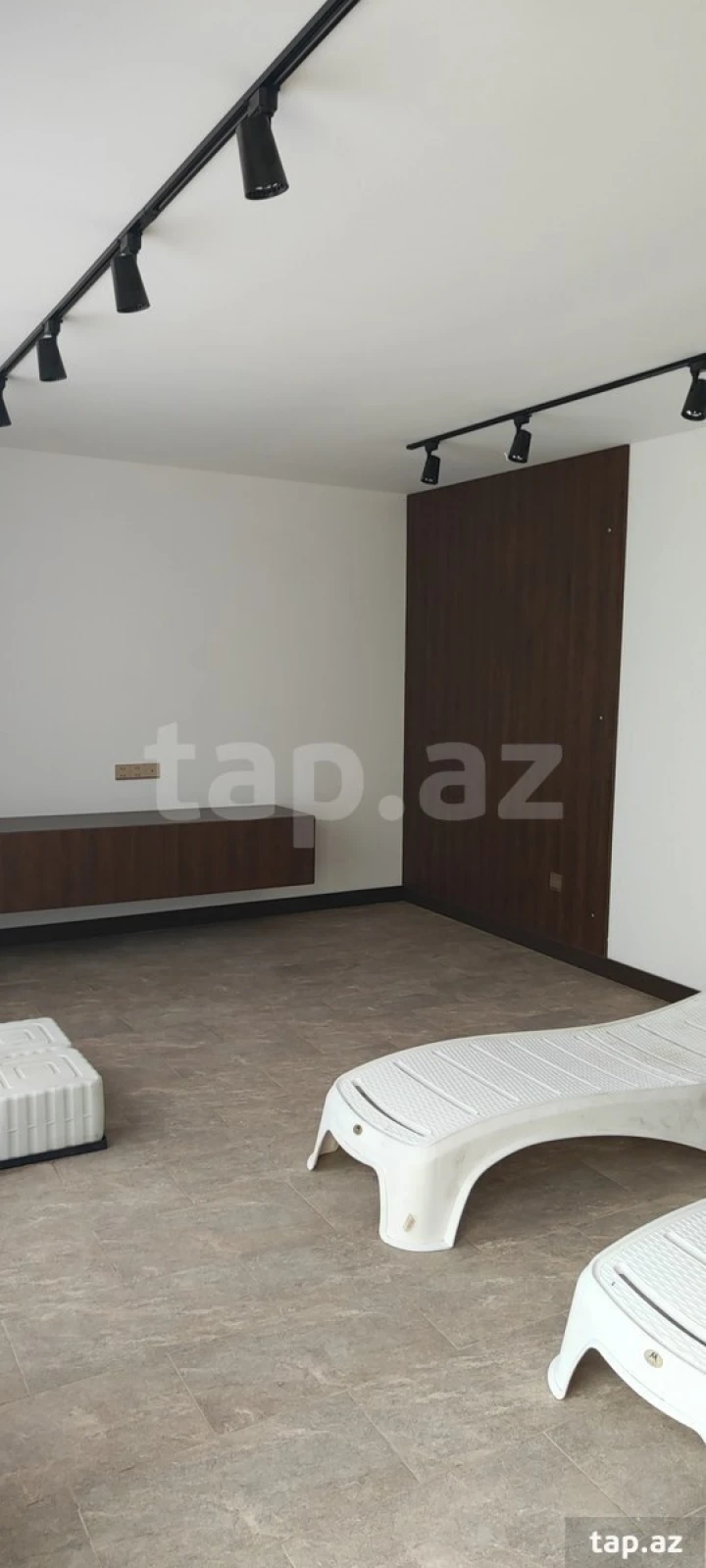 Satılır 5 otaqlı həyət evi