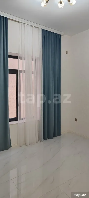 Satılır 5 otaqlı həyət evi