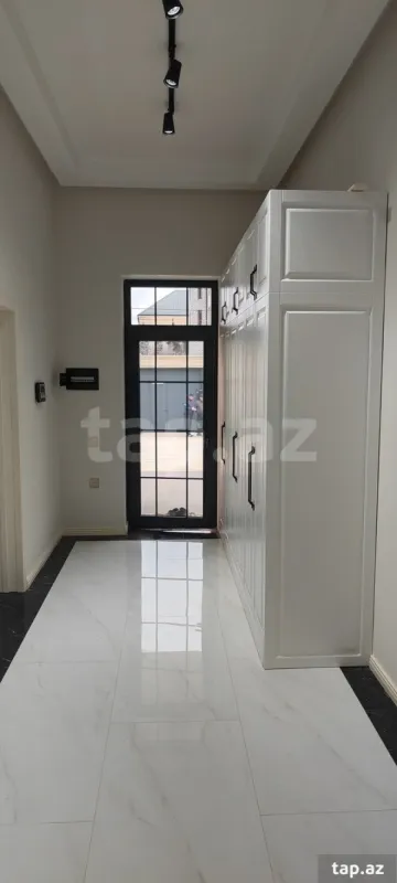 Satılır 5 otaqlı həyət evi