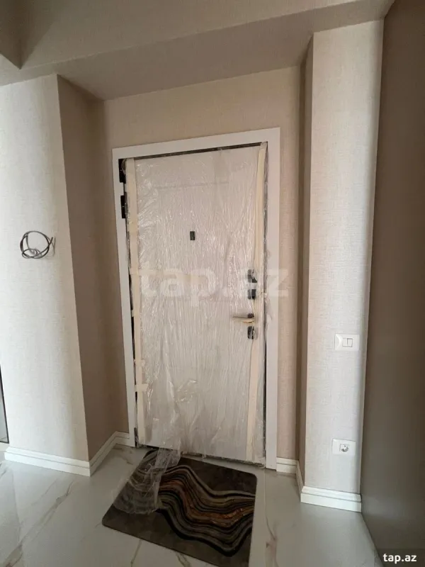 Kirayə verilir 2 otaqlı yeni tikili 78 m²