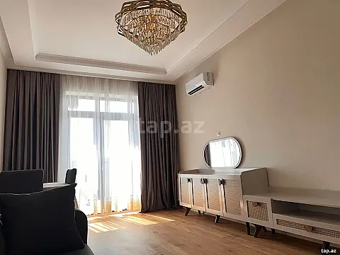 Kirayə verilir 2 otaqlı yeni tikili 78 m²