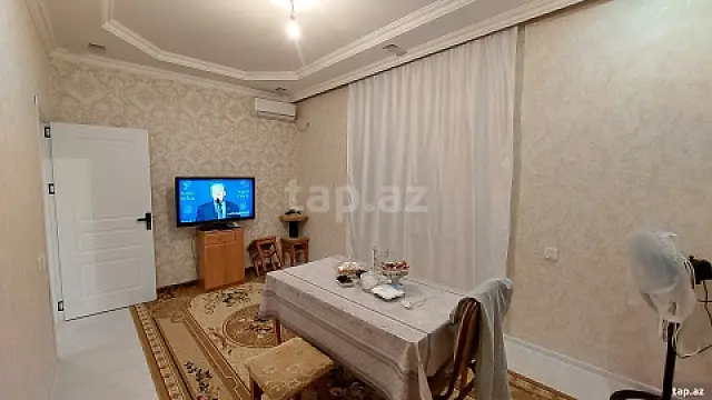 Satılır 4 otaqlı həyət evi