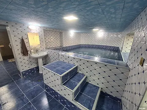 Kirayə verilir 8 otaqlı həyət evi