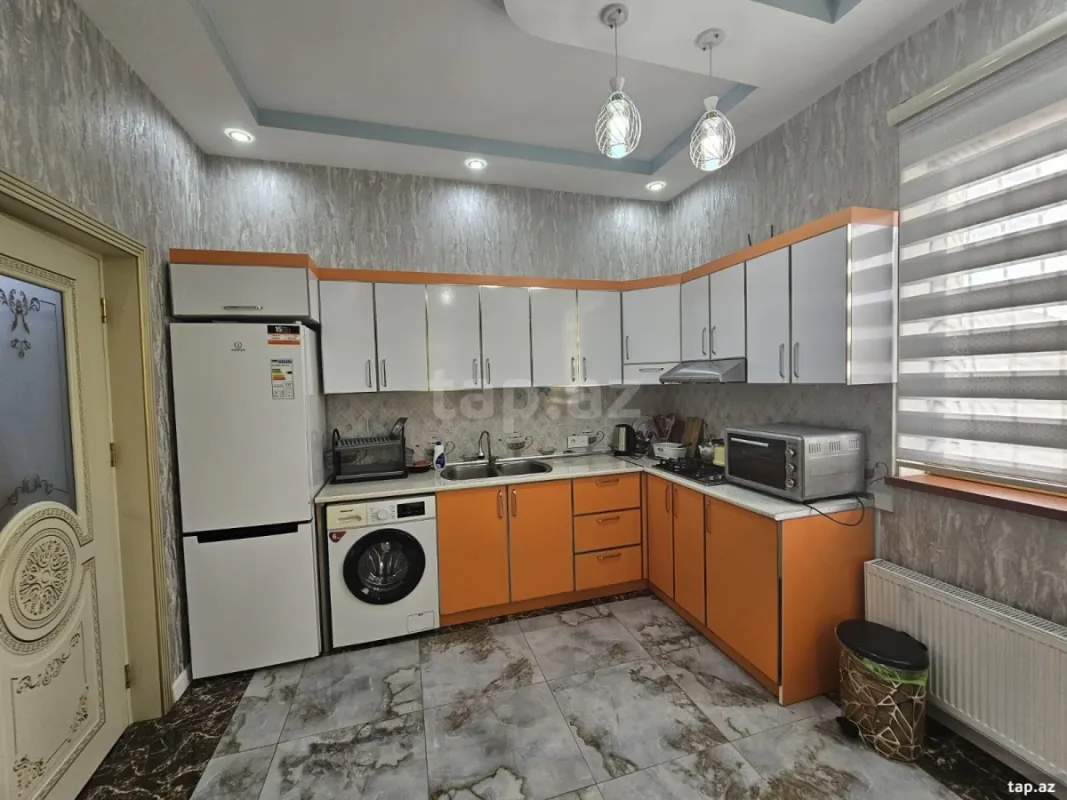 Kirayə verilir 8 otaqlı həyət evi