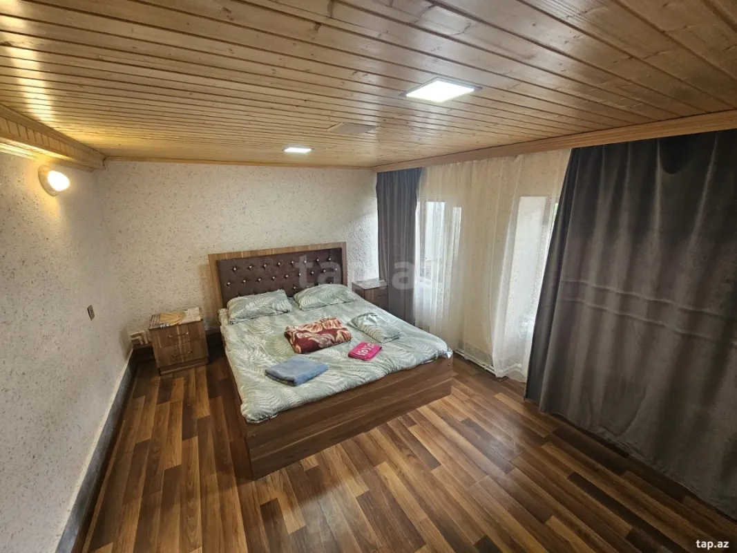 Kirayə verilir 8 otaqlı həyət evi