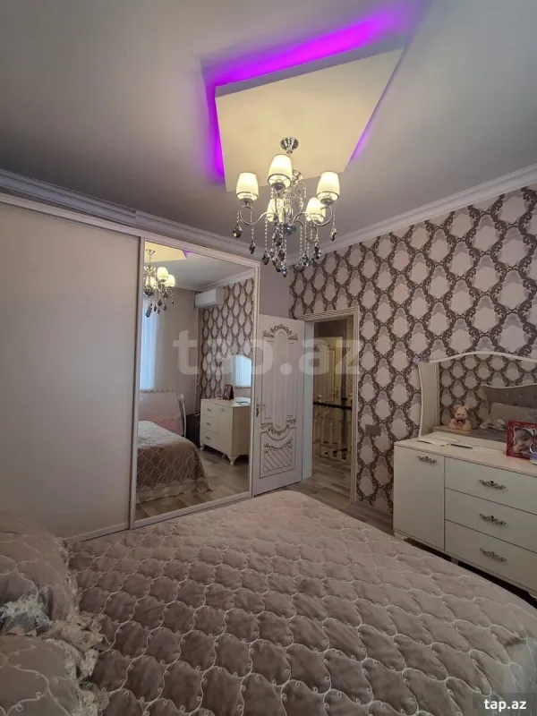 Satılır 4 otaqlı həyət evi