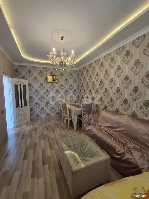 Satılır 4 otaqlı həyət evi