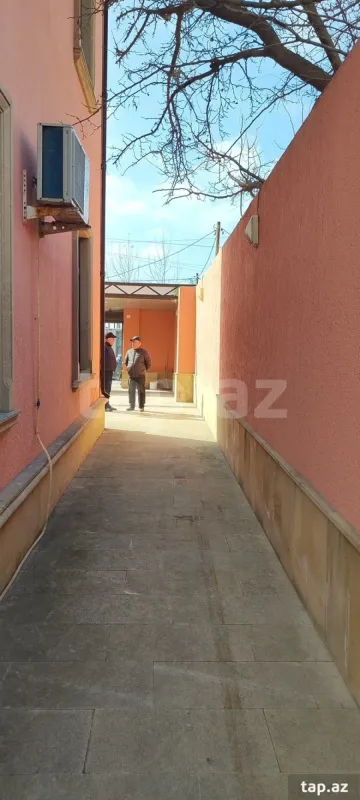 Satılır 6 otaqlı həyət evi