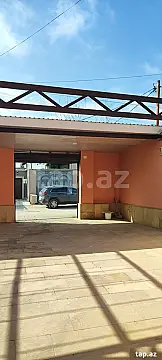 Satılır 6 otaqlı həyət evi