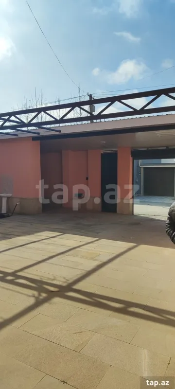 Satılır 6 otaqlı həyət evi