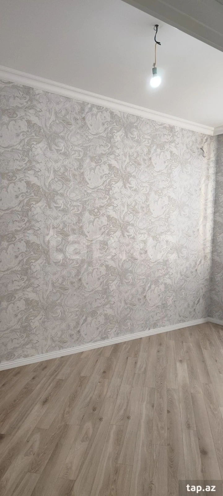 Satılır 6 otaqlı həyət evi