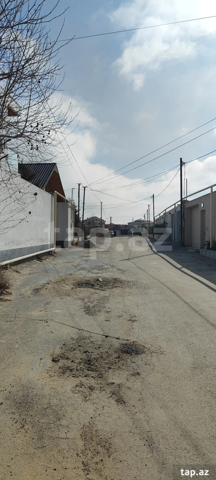 Satılır 6 otaqlı həyət evi