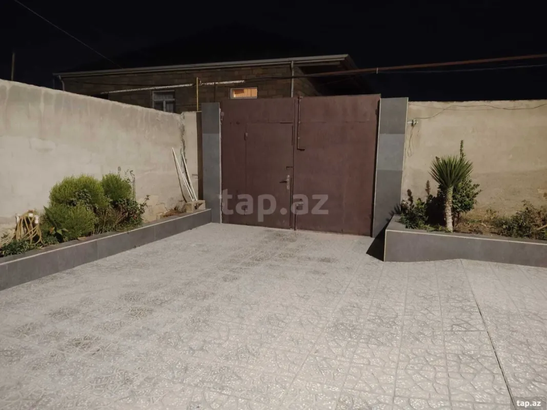Satılır 3 otaqlı həyət evi