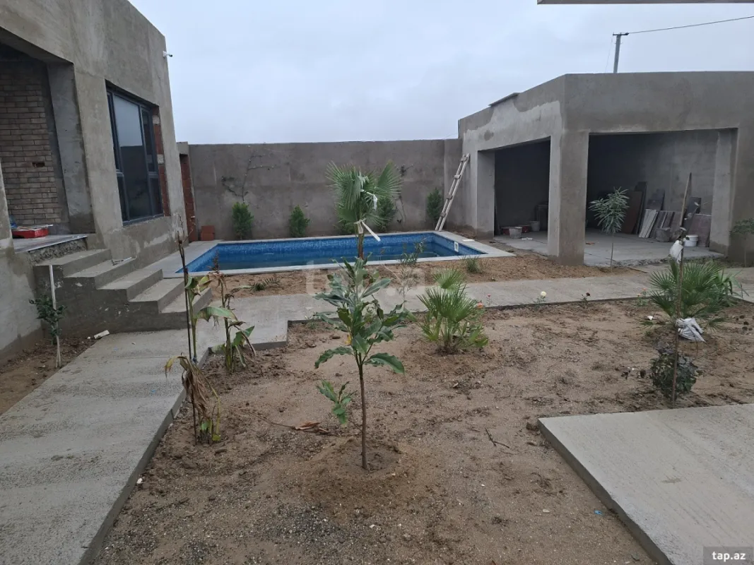 Satılır 3 otaqlı həyət evi 100 m²