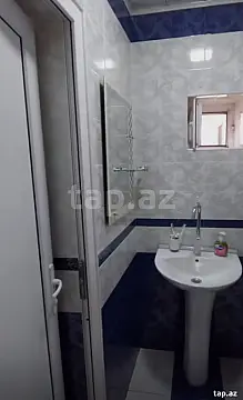 Satılır 5 otaqlı həyət evi