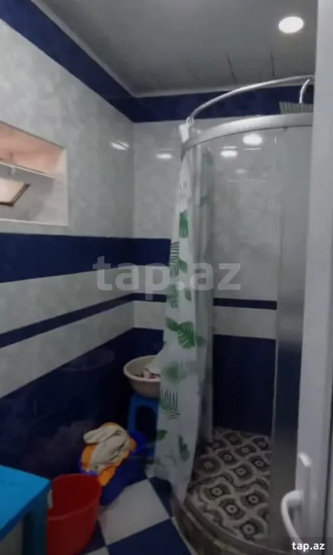 Satılır 5 otaqlı həyət evi