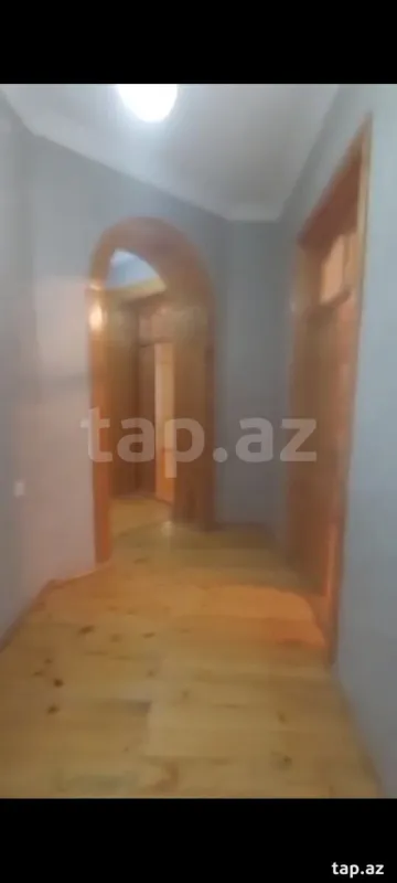 Kirayə verilir 4 otaqlı həyət evi