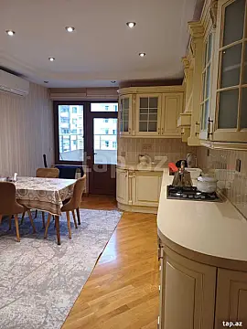 Satılır 3 otaqlı yeni tikili 134 m² — Bakı 3 otaq 134.00 m²