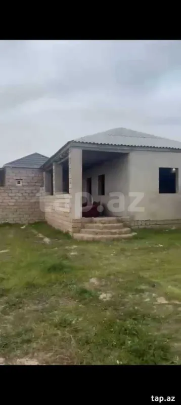 Satılır 3 otaqlı həyət evi