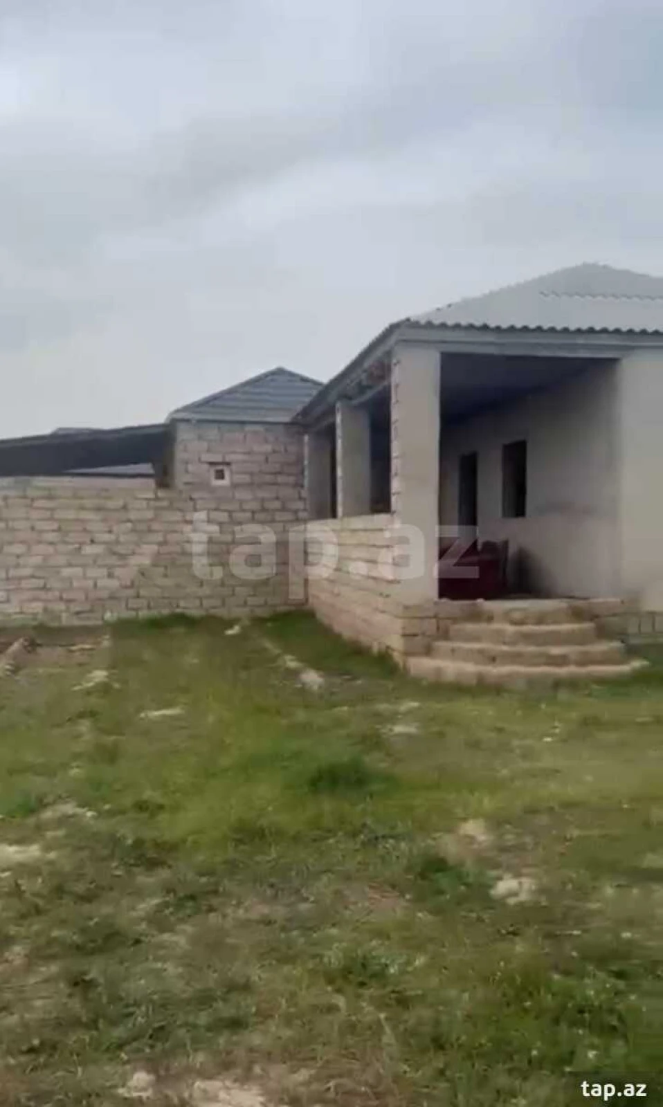 Satılır 3 otaqlı həyət evi