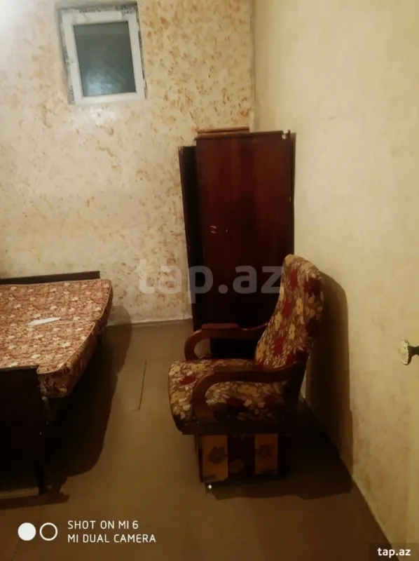 Kirayə verilir 3 otaqlı həyət evi