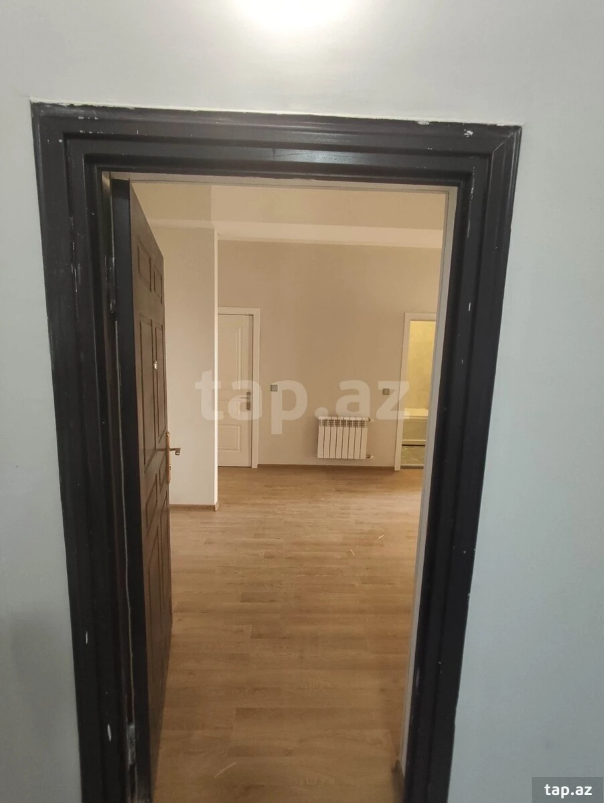 Kirayə verilir 3 otaqlı yeni tikili 98.1 m²