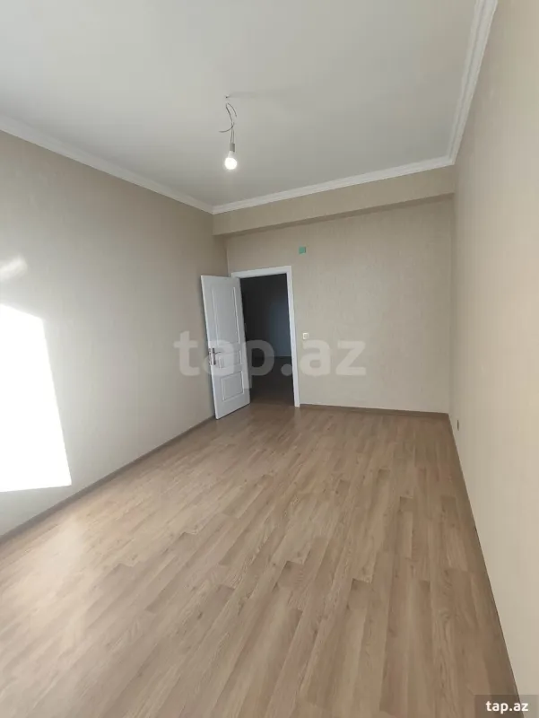 Kirayə verilir 3 otaqlı yeni tikili 98.1 m²