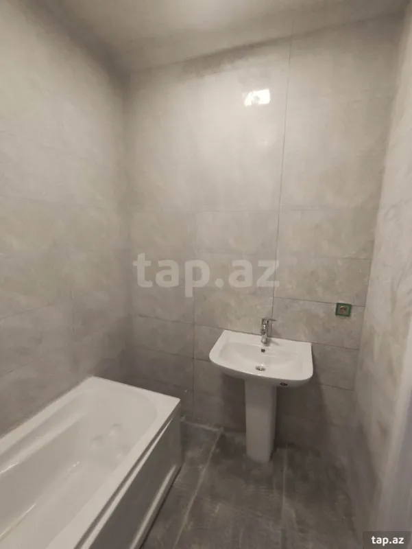 Kirayə verilir 3 otaqlı yeni tikili 98.1 m²