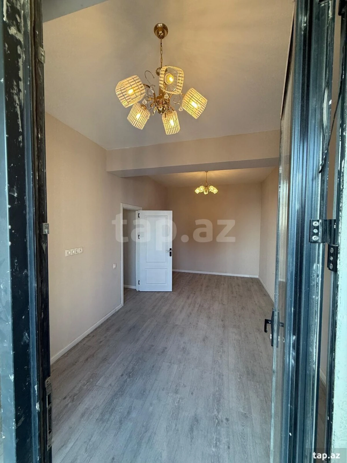 Satılır 4 otaqlı yeni tikili 102 m²