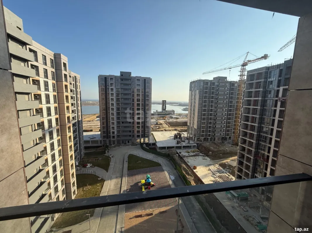 Satılır 4 otaqlı yeni tikili 102 m²