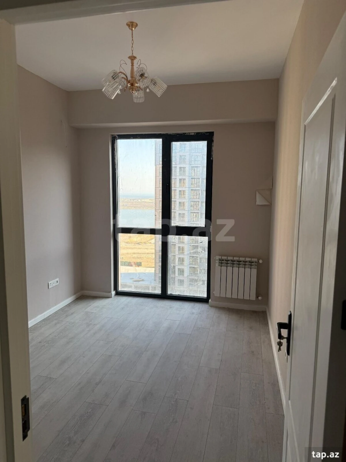 Satılır 4 otaqlı yeni tikili 102 m²