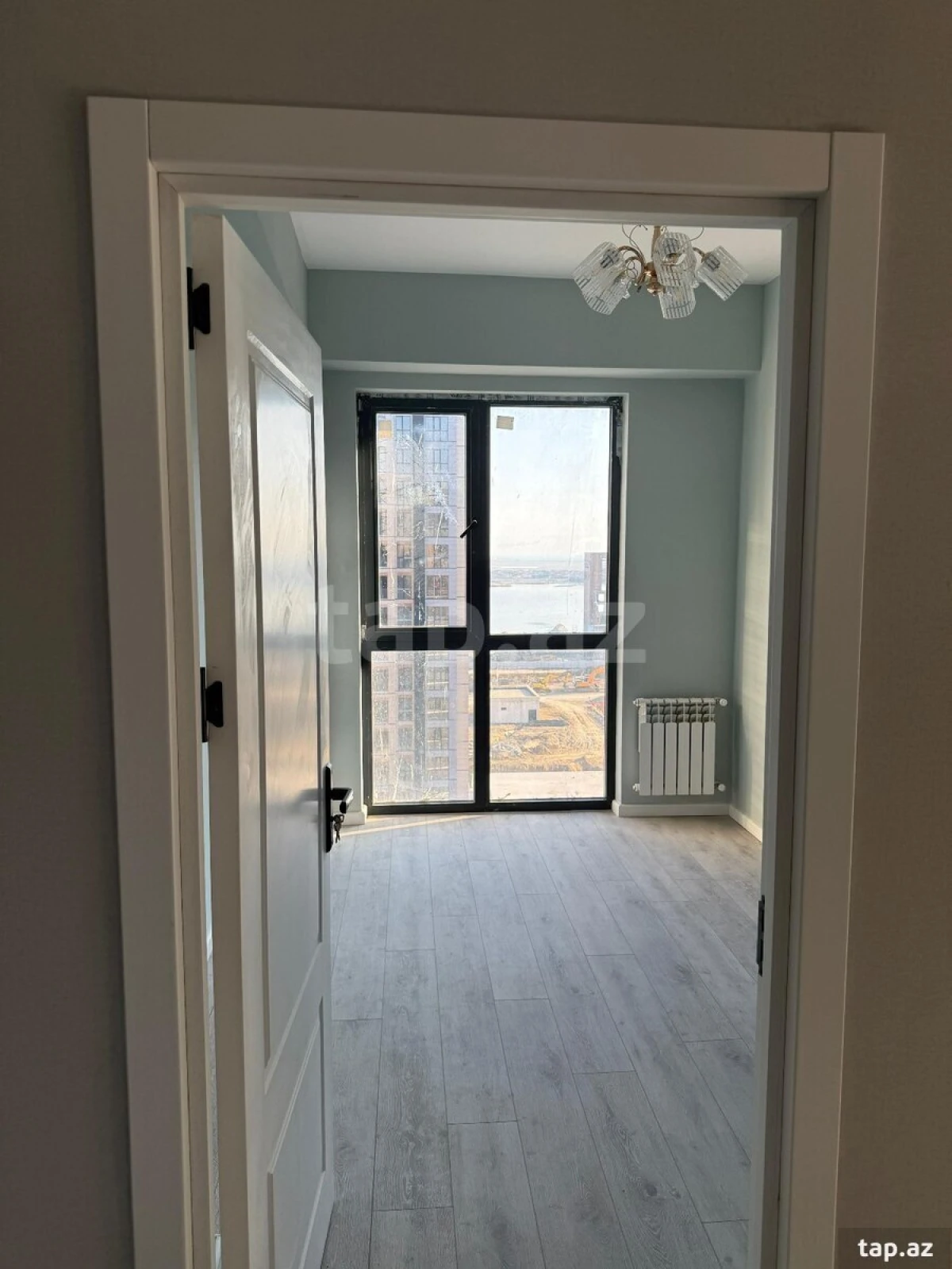 Satılır 4 otaqlı yeni tikili 102 m²