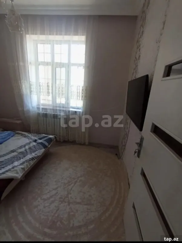 Kirayə verilir 5 otaqlı həyət evi