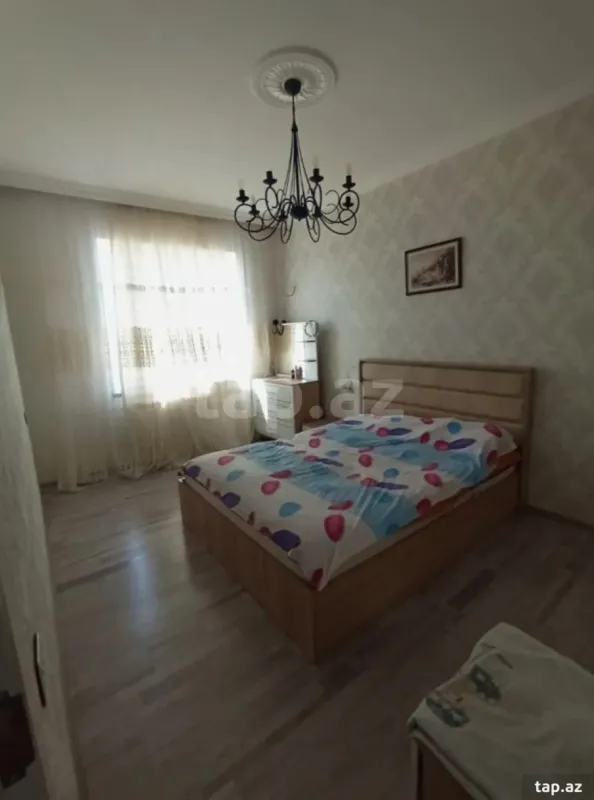 Kirayə verilir 5 otaqlı həyət evi