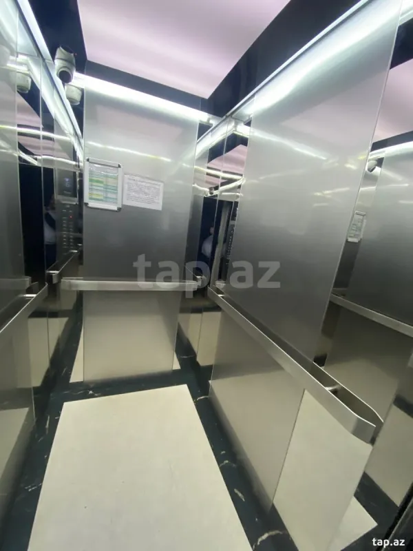 Satılır 3 otaqlı yeni tikili 136 m²