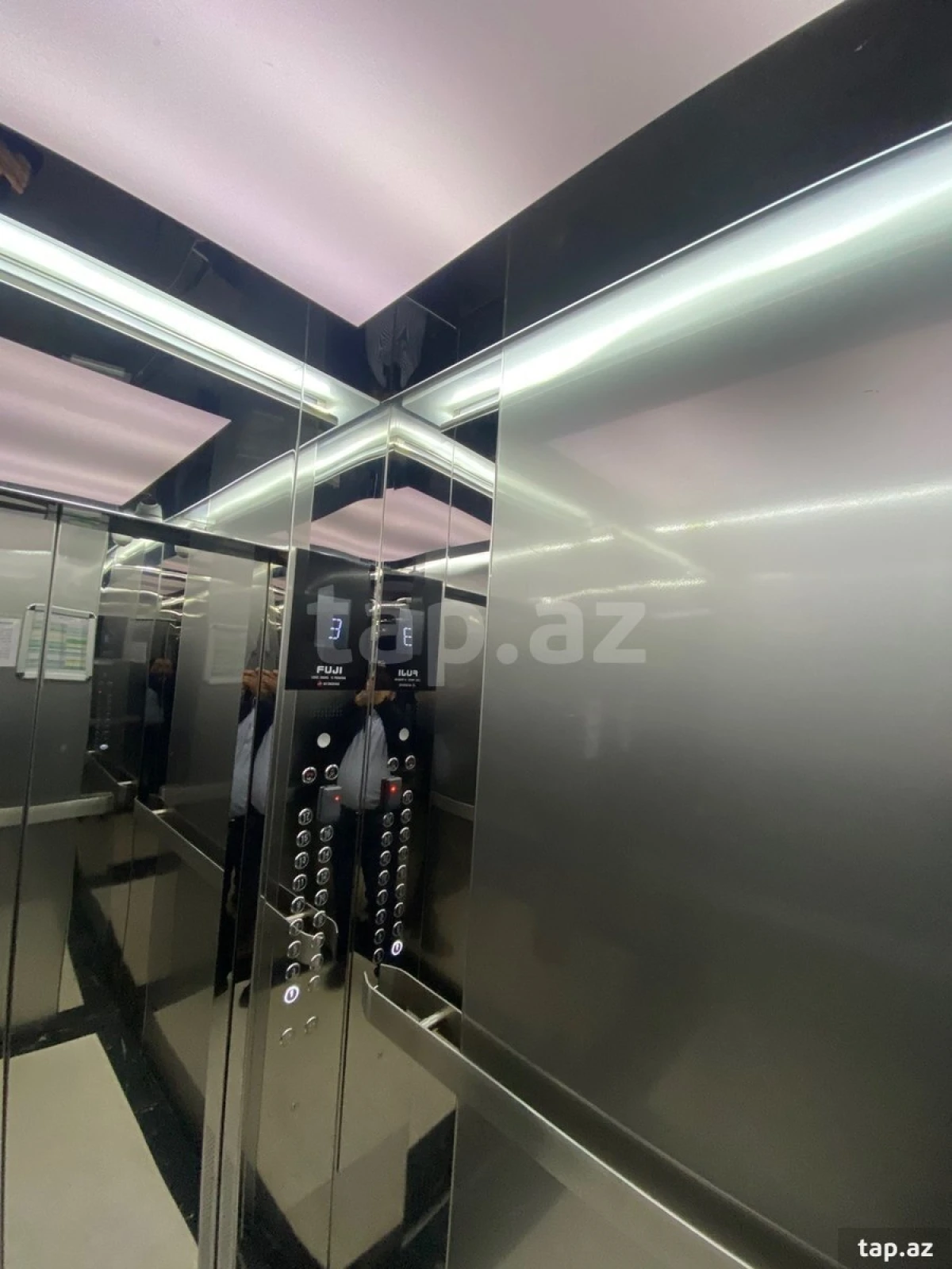 Satılır 3 otaqlı yeni tikili 136 m²