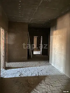 Satılır 3 otaqlı yeni tikili 136 m²