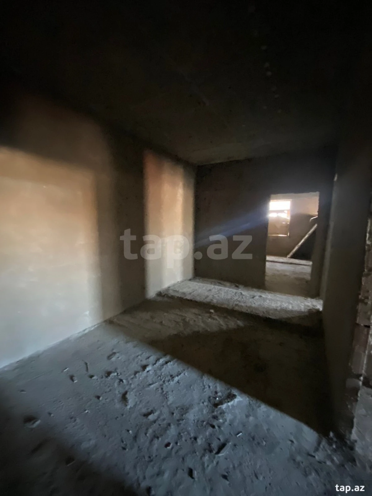 Satılır 3 otaqlı yeni tikili 136 m²