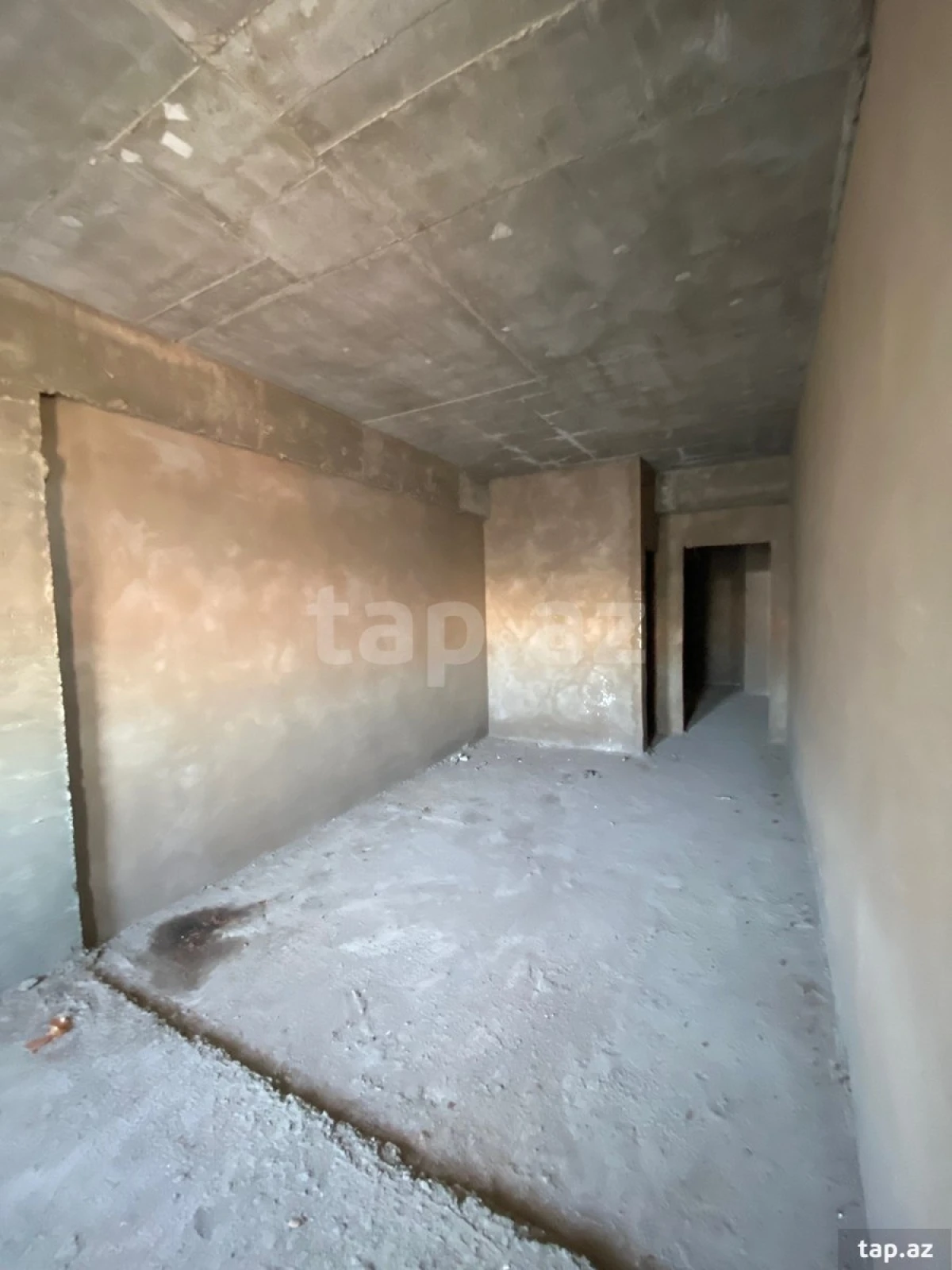 Satılır 3 otaqlı yeni tikili 136 m²