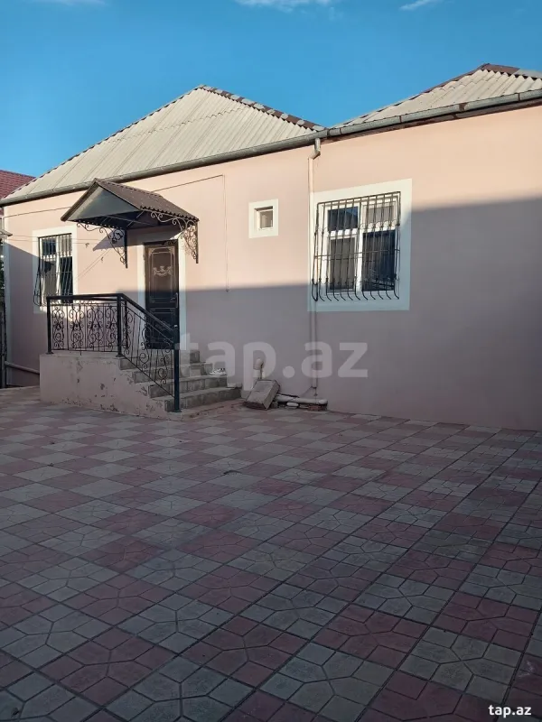 Satılır 3 otaqlı həyət evi