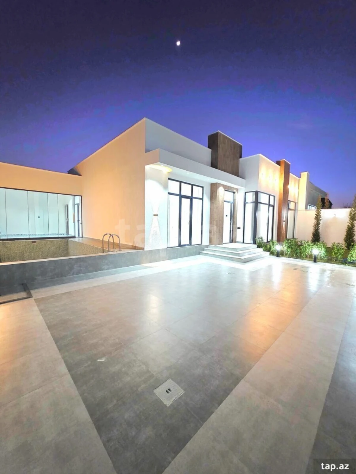 Satılır 4 otaqlı həyət evi