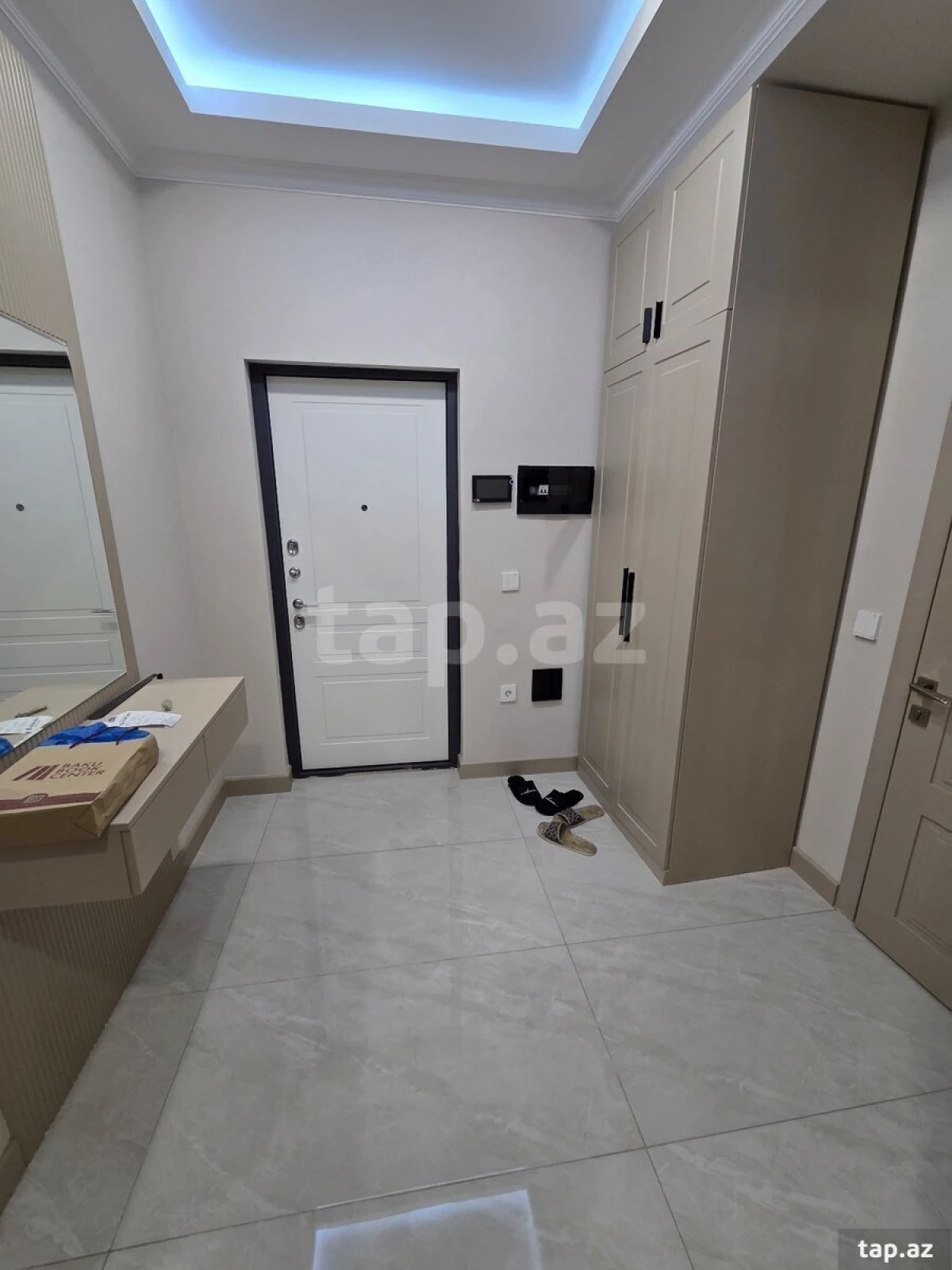 Kirayə verilir 2 otaqlı yeni tikili 90 m²
