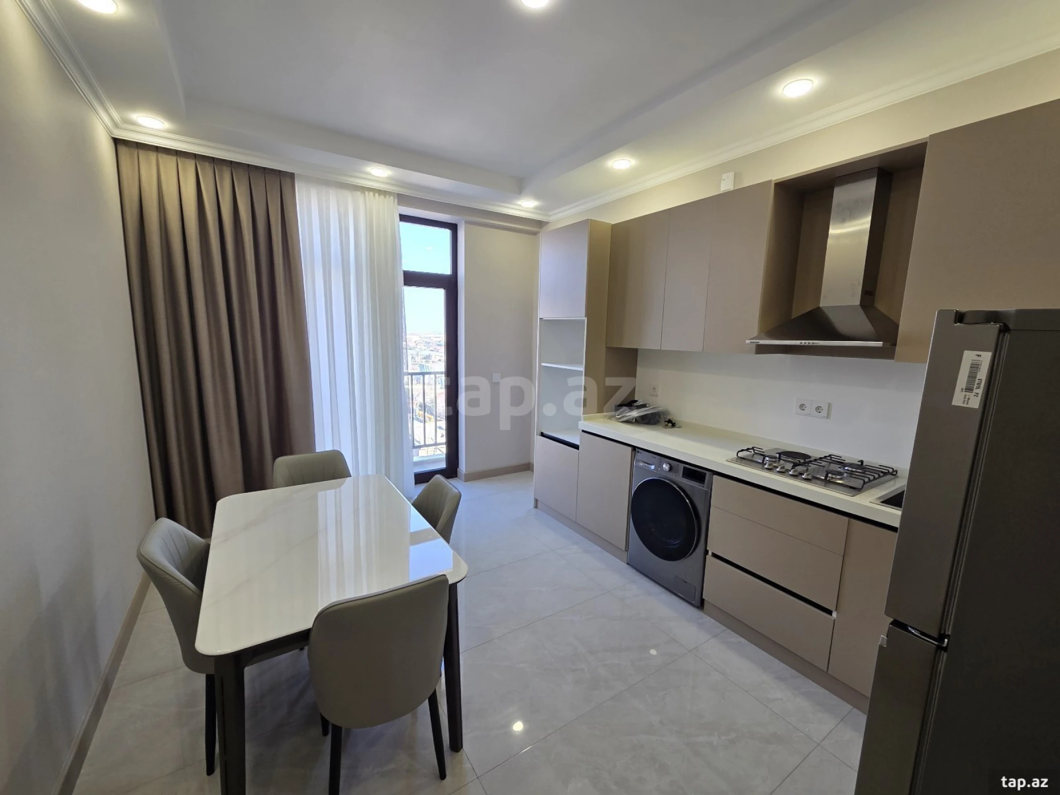 Kirayə verilir 2 otaqlı yeni tikili 90 m²