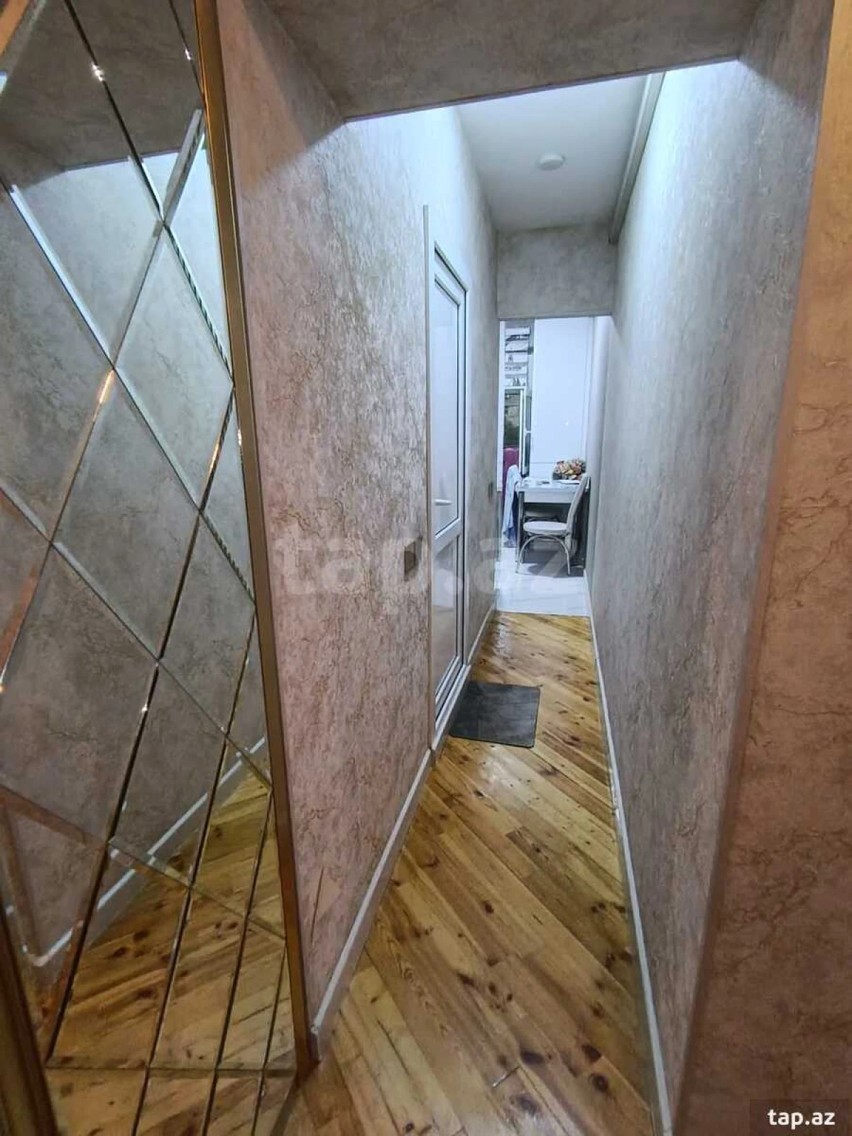 Kirayə verilir 2 otaqlı yeni tikili 60 m²